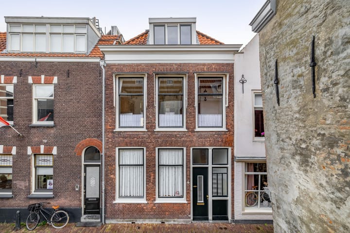 Vleeshouwersstraat 6 in Dordrecht photo