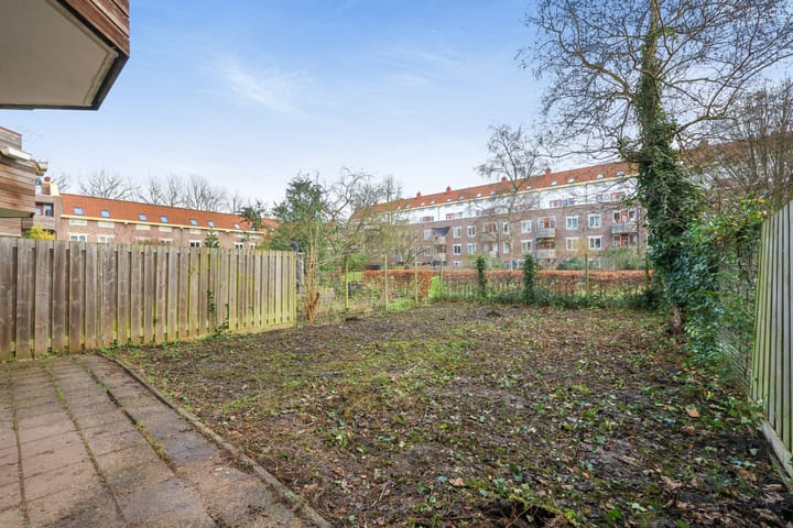 Vleutenstraat 35 en Amsterdam foto