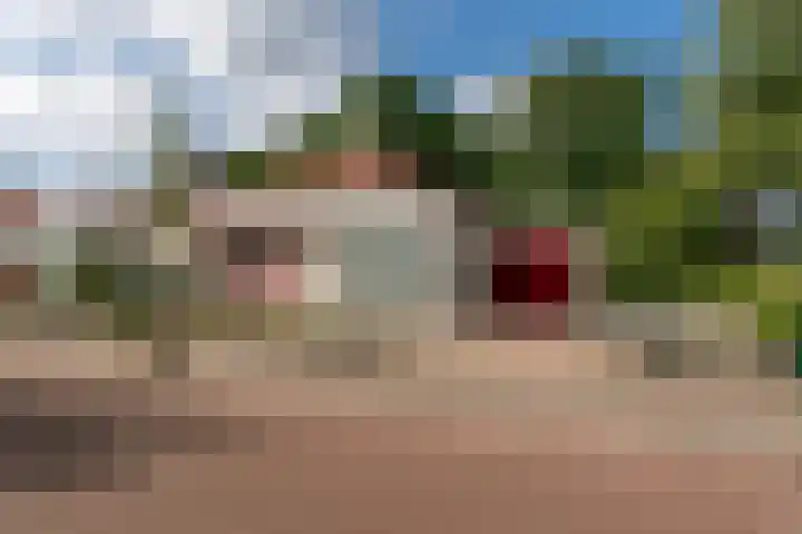 Vliegheuvel 19 en Best