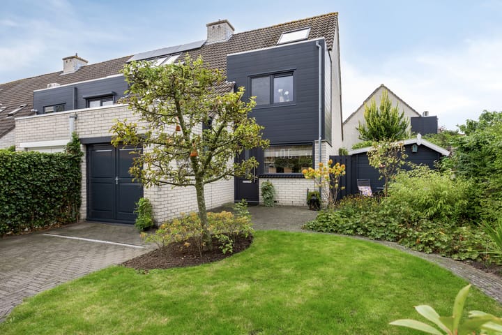 Vlier 11 in Poortugaal Foto