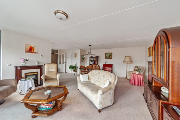 Vliethof 70 in Wateringen foto