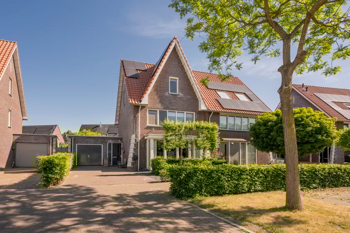 Vlinderlaan 48 in Nijkerk foto