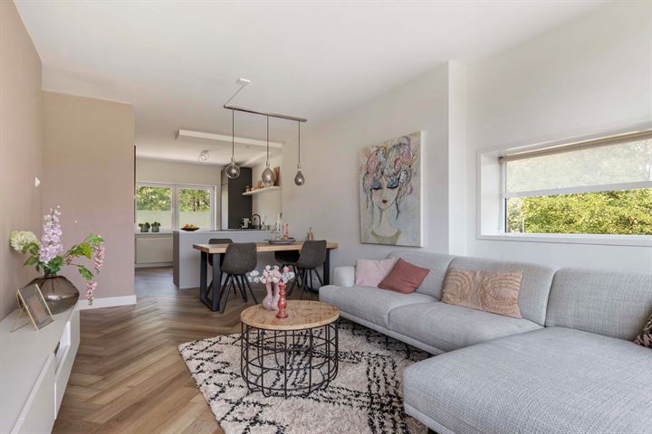 Vogelplantsoen 151 in Dieren foto