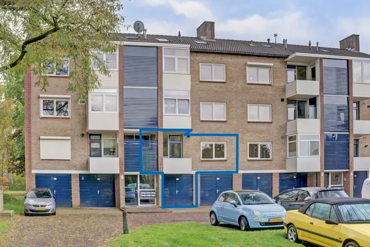 Vogelplantsoen 99 in Dieren