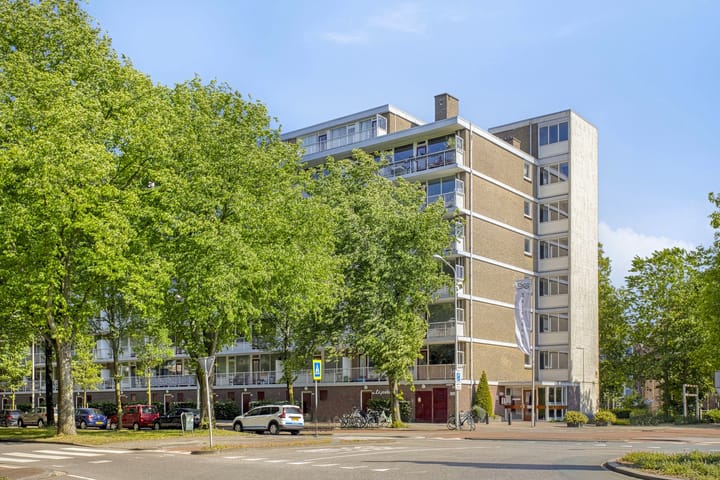 Volendamlaan 1096 in 's-Gravenhage foto