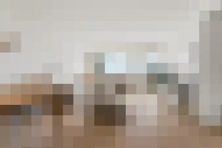 Volendamlaan 868 in Den Haag