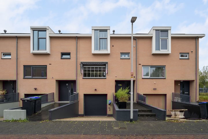 Photo of property Vondelstraat 4, Bergschenhoek