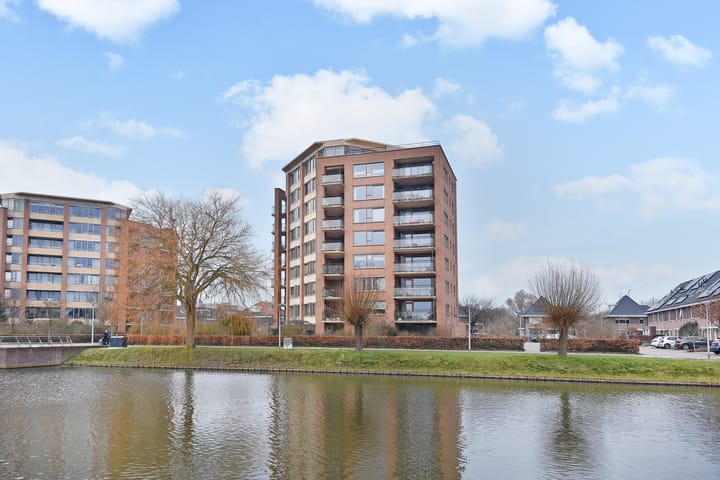 Voordijkshoorn 111 in Den Hoorn photo