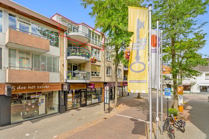 Voorheuvel 129 in Zeist Foto