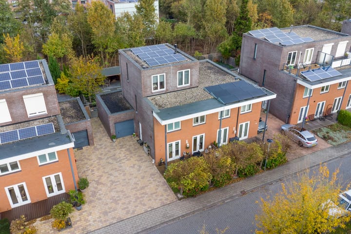 Vooronder 29 in Almere photo