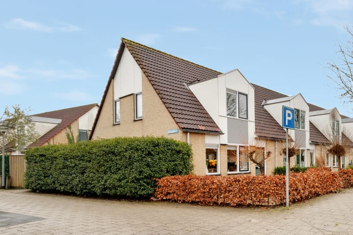 Vossebes 3 in Zeewolde Foto