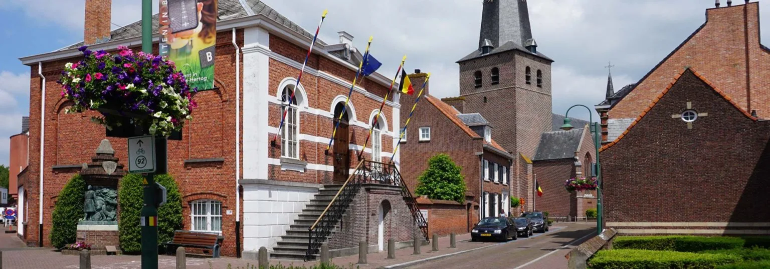 Team photo of VR Makelaars BV