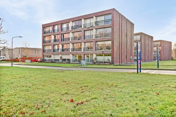 Vrachelsedijk 147 en Oosterhout foto