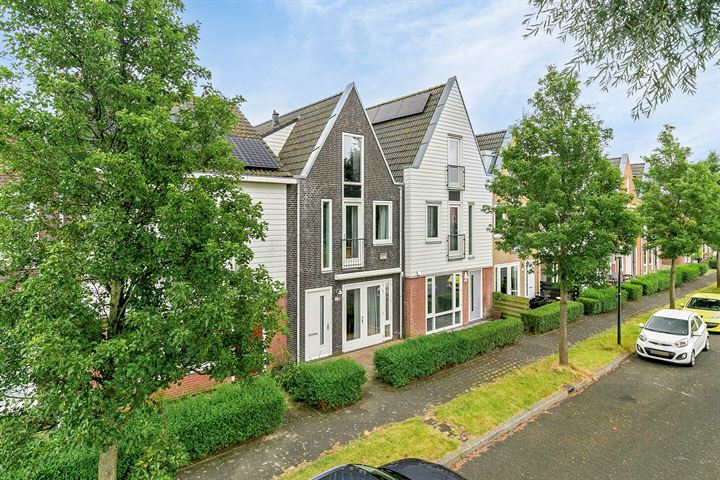 Vredemaker 136 in Zwaag Foto