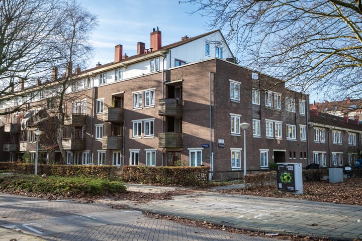 Vreelandplein 20 en Amsterdam foto