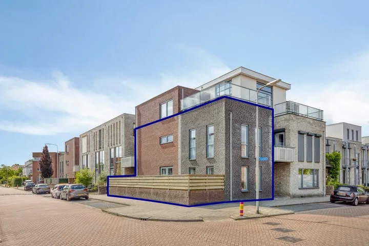 Vroonhoevelaan 13 Alphen aan den Rijn