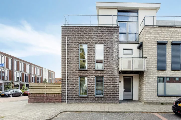 Vroonhoevelaan 13 Alphen aan den Rijn foto 2