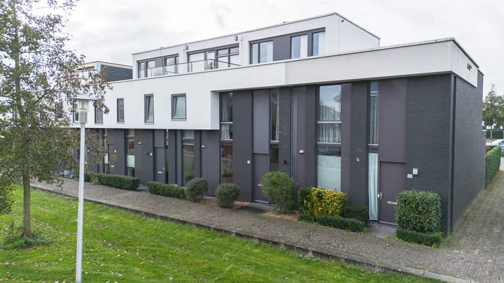 Vuurvlinder 118 en Apeldoorn foto