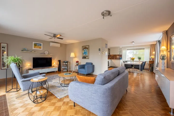W.G. van de Hulststraat 14 Almere thumbnail 14
