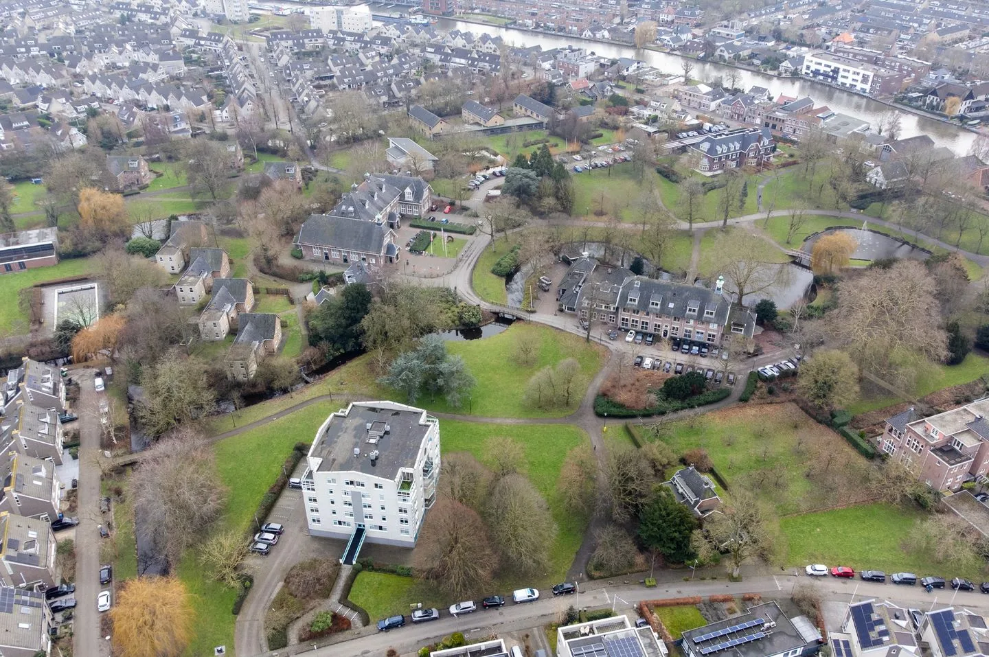 W.M. Offringalaan 64 Alphen aan den Rijn foto 2