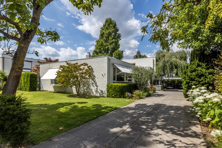 W. Schweitzerlaan 5 in Heerlen Foto