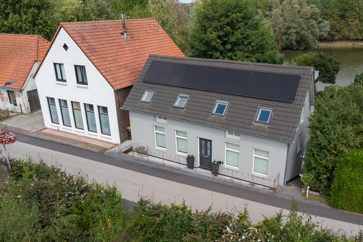 Waalbandijk 62 in Gameren foto