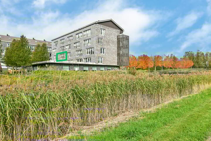 Waddenweg 327 in Hoofddorp photo