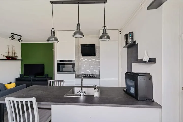 Wagenmaker 127 Alphen aan den Rijn thumbnail 6