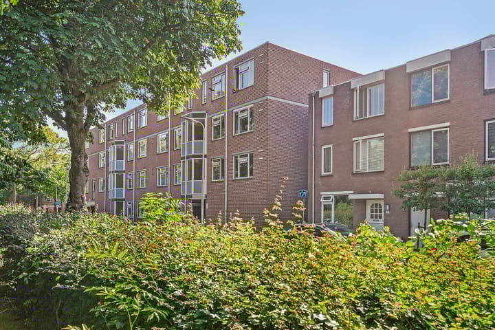 Wagenmaker 83 en Alphen aan den Rijn foto