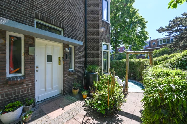 Waldeck Pyrmontlaan 45 en Rijswijk foto