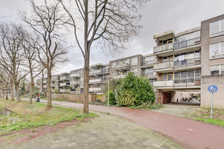 Wamelplein 42 in Amsterdam foto