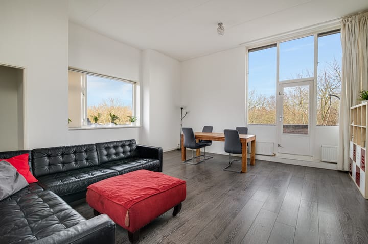 Wamelstraat 135 in Amsterdam photo