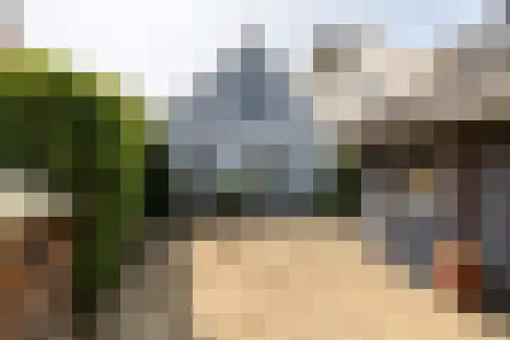 Warder 129 Warder thumbnail 41