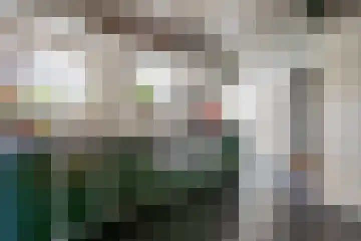 Warder 13 Warder thumbnail 11