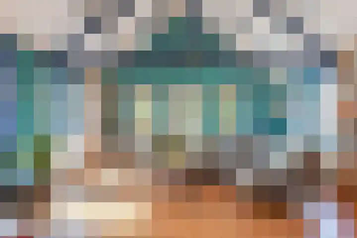Warder 13 Warder thumbnail 14