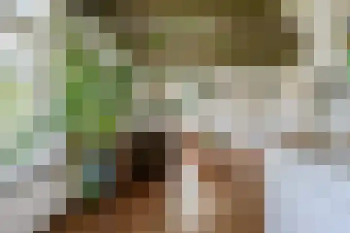 Warder 13 Warder thumbnail 9