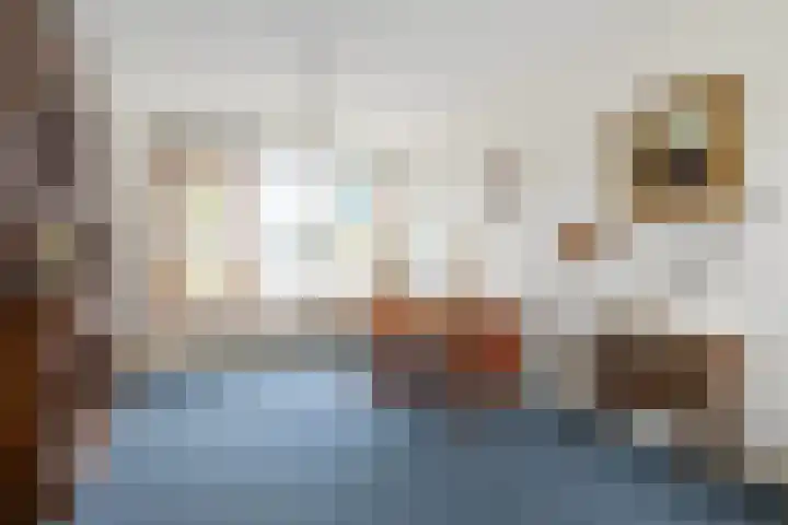 Warder 169 Warder thumbnail 13