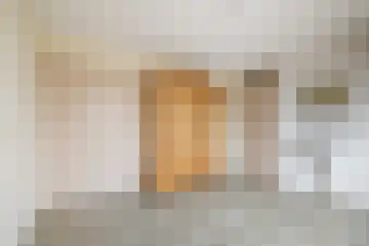 Warder 169 Warder thumbnail 24