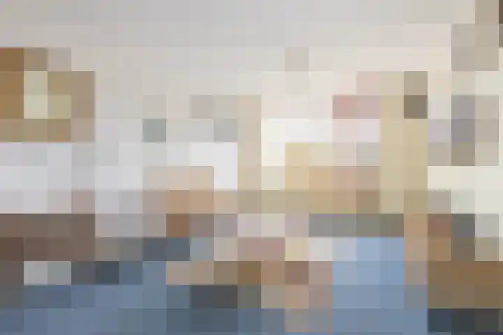 Warder 169 Warder thumbnail 9
