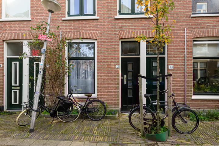 Warmoezierstraat 12 in Delft foto