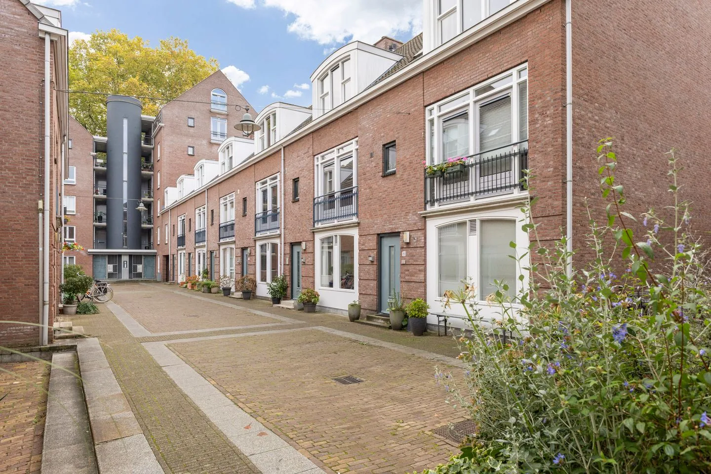 Water en Vuurplein 9 's-Hertogenbosch thumbnail 5