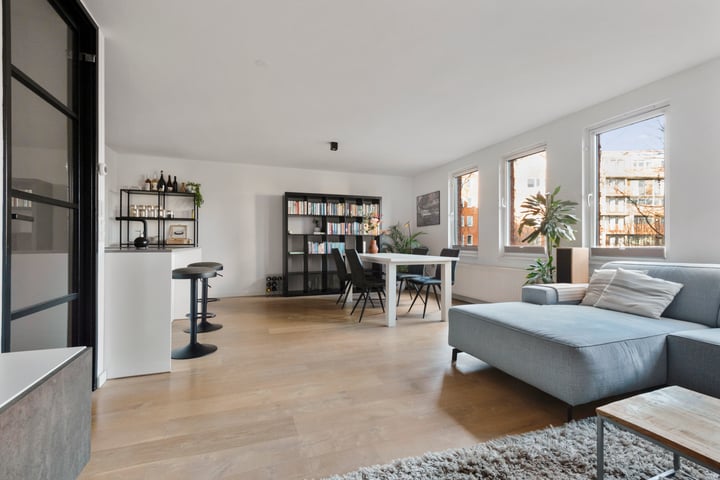 Waterkeringweg 121 in Amsterdam photo