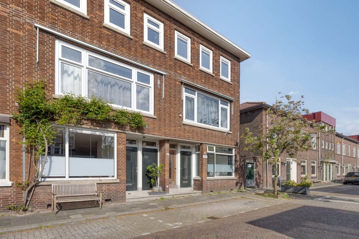 Wattstraat 64A in Schiedam foto