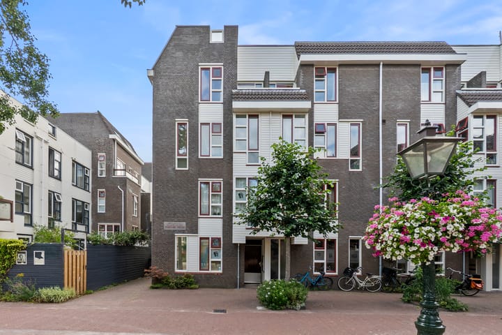 Weddesteeg 27 en Leiden foto