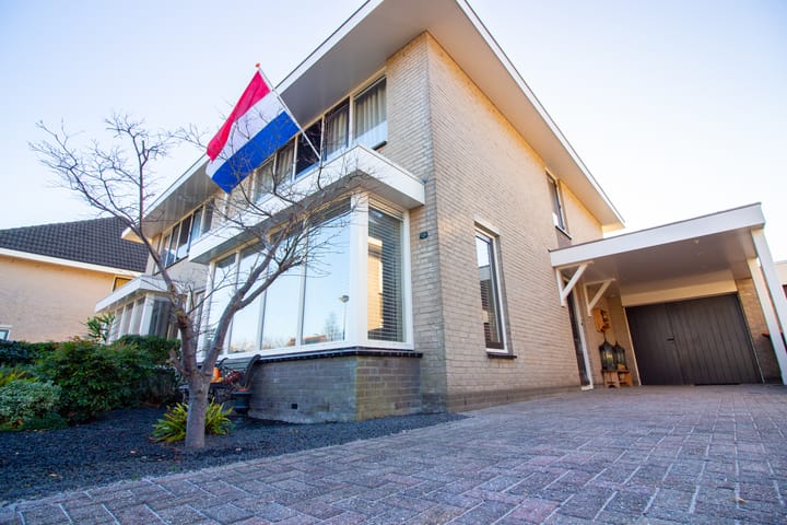 Weder 18 en Midwoud foto