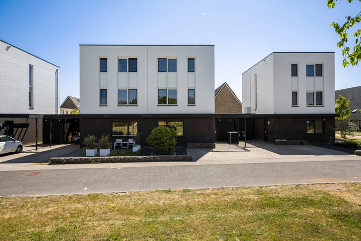 Wederiklaan 15 in Lelystad Foto