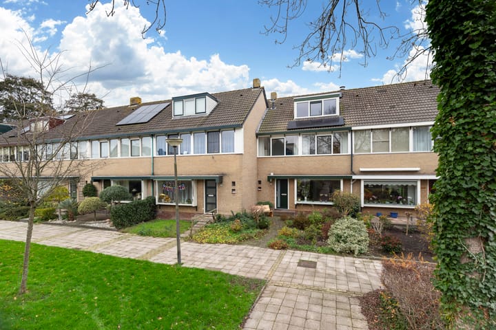 Weegbree 85 in Krimpen aan den IJssel foto