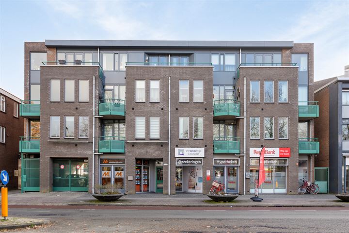 Weerdingerstraat 249A en Emmen foto