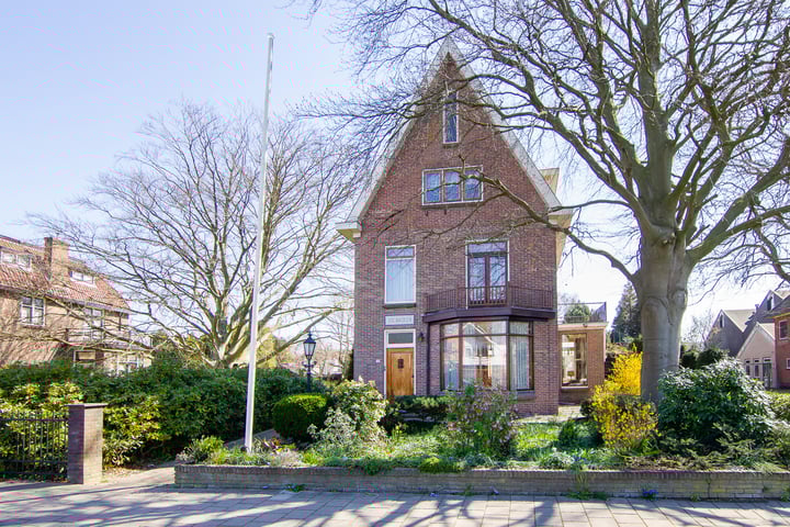 Weeresteinstraat 144 in Hillegom Foto