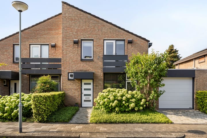 Weerterbroekplantsoen 36 in Meerssen foto